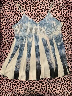 Mudd Blue and White Pleated Tie-Dye Cami Tank